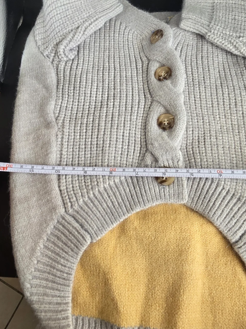 Dog Light Gray Knit Sweater with Yellow Bear Motif